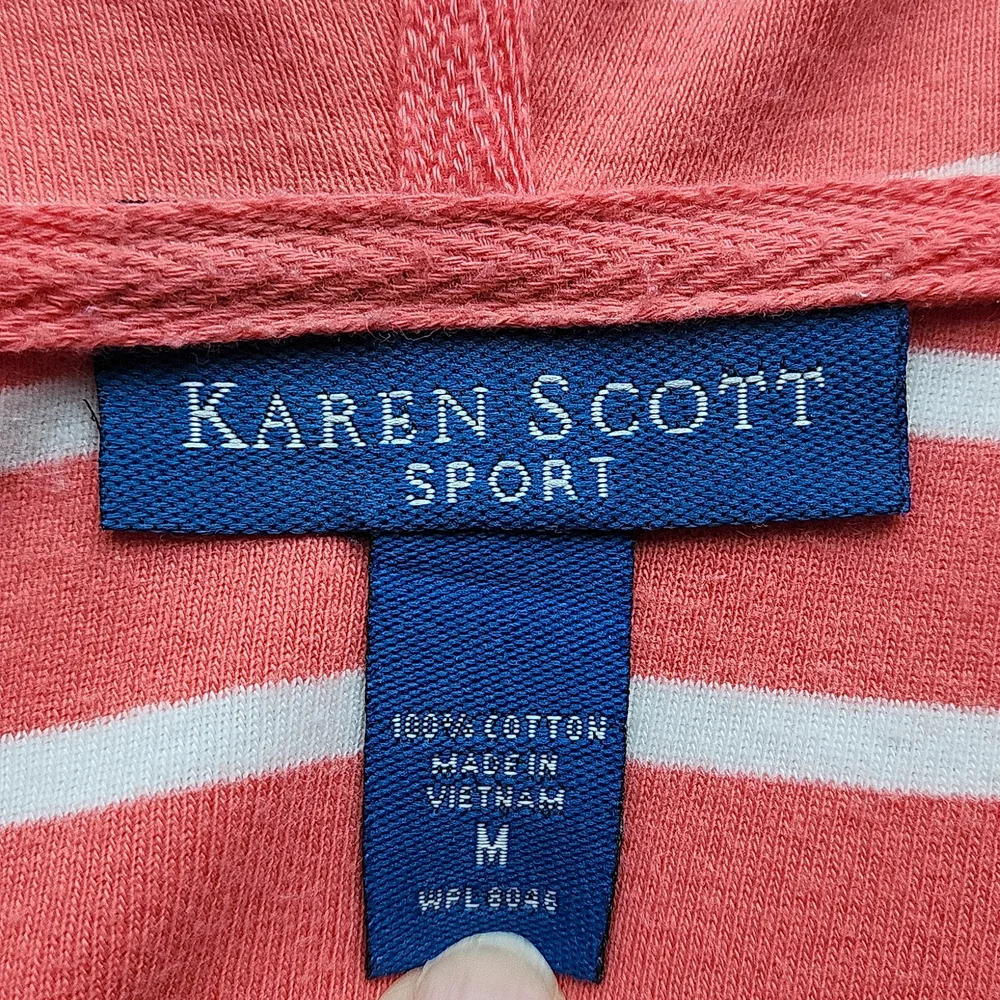 Karen Scott MediumTop with a Double Sided Pouch, Hood and Three Quarter Sleeve - Picture 5 of 6